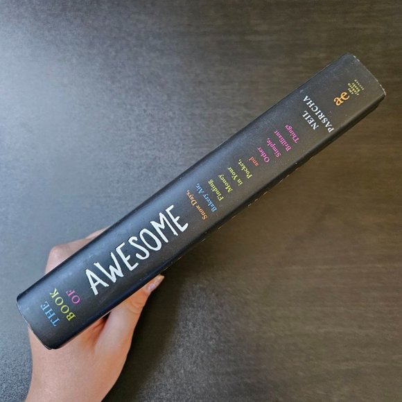 4/$25 The Book of Awesome by‎ Neil Pasricha - Hardcover - Picture 3 of 6